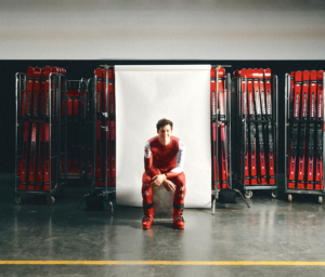 IL CAMPIONE DEL MONDO RAPHAEL HAASER ENTRA A FAR PARTE DI ATOMIC